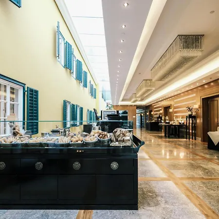 Falkensteiner Velden – The Leading Of The World