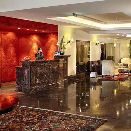 팔켄슈타이너 슐로스호텔 벨덴 호텔