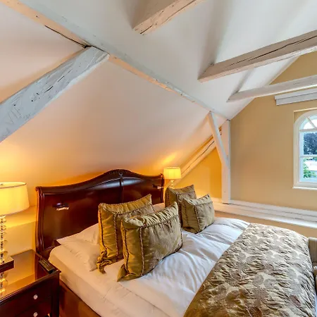 호텔 팔켄슈타이너 슐로스호텔 벨덴 5*