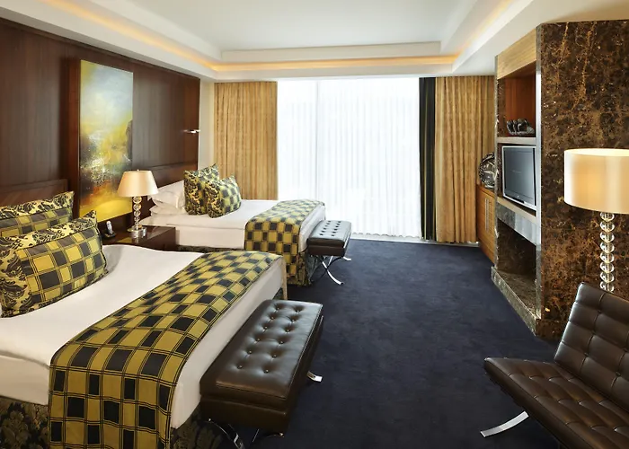 Falkensteiner Velden - The Leading Of The World