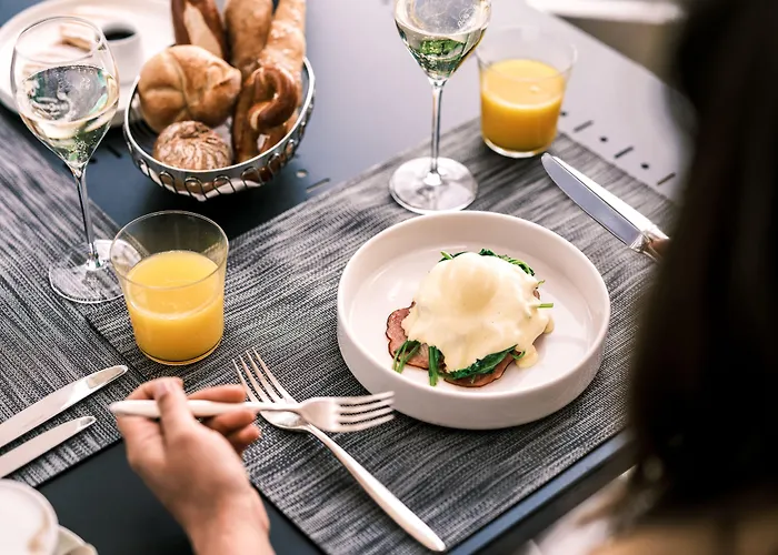 Hotel Falkensteiner Velden - The Leading Of The World 5*