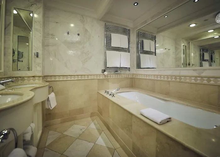 Falkensteiner Velden - The Leading Of The World Hotel