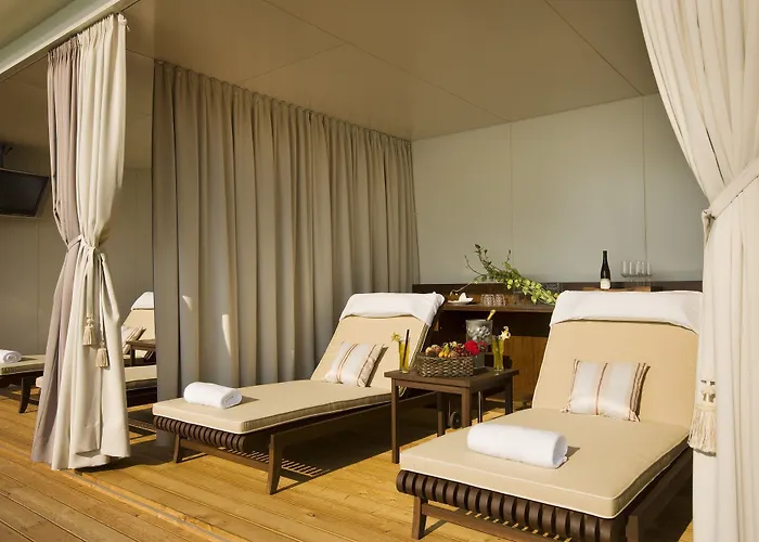 Falkensteiner Velden - The Leading Of The World